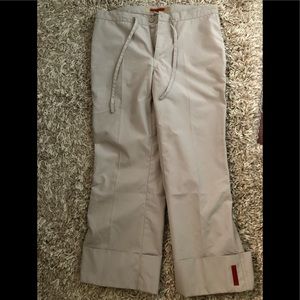 NWTs khaki cropped pants by Guess.